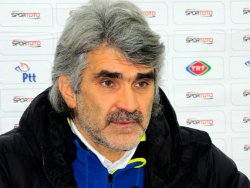 Uğur Tütüneker: Galatasaray'ı kimse kalbimizden sökemez