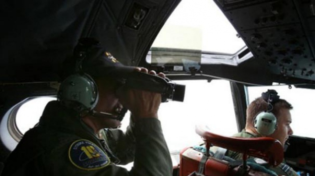 Kayıp uçağı arayan Çin gemisi 'sinyal buldu'