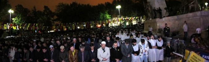 Saraçhane Meydanı Rabia Gönüllüleri İle Doldu Taştı