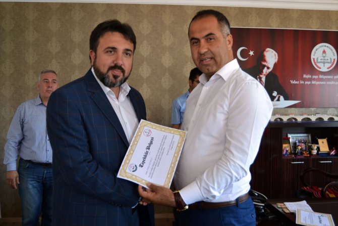 Balıkesir'de ilkokul öğrencilerinden duyarlı davranış