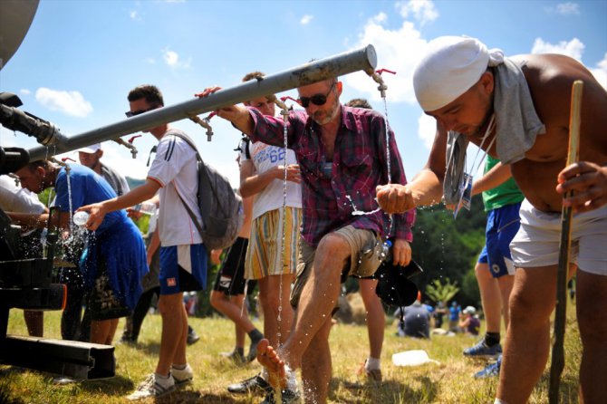 "Ölüm Yolu"nda "Barış Yürüyüşü"