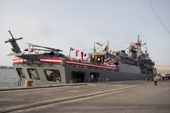 TCG Barbaros Fırkateyni Kazablanka'da