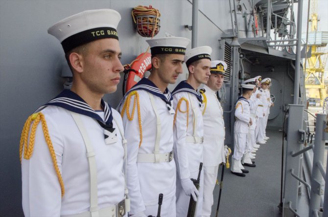 TCG Barbaros Fırkateyni Kazablanka'da