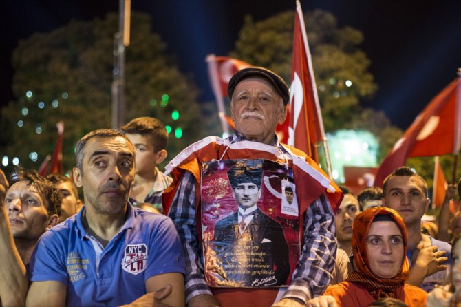 FETÖ'nün Darbe Girişimine Tepkiler