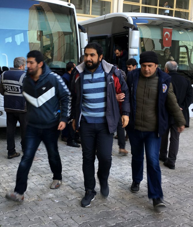 Emniyette 25 tutuklu
