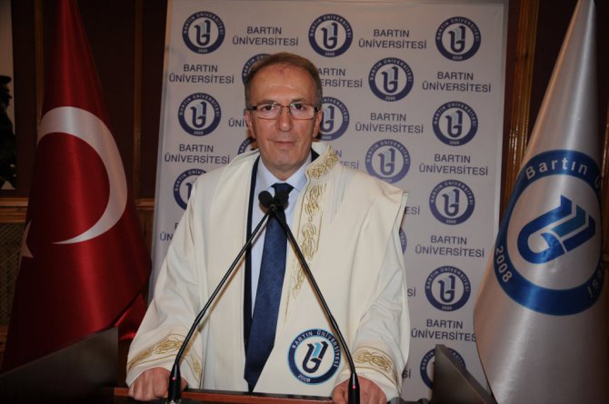 Bartın Üniversitesinde yeni rektör göreve başladı