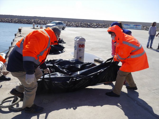 Ege'de sığınmacı teknesi battı