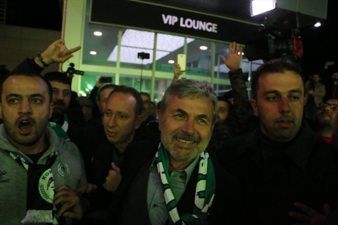 Teknik direktör Aykut Kocaman'a, Konya'da coşkulu karşılama
