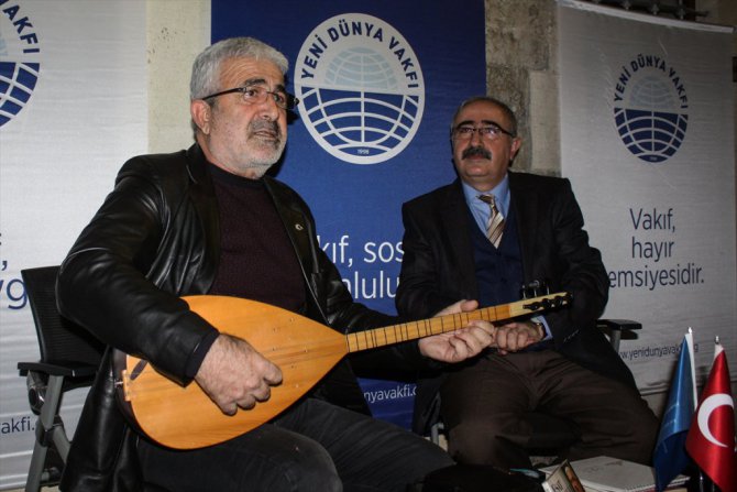 "Türkülerini kaybeden her şeyini kaybeder"