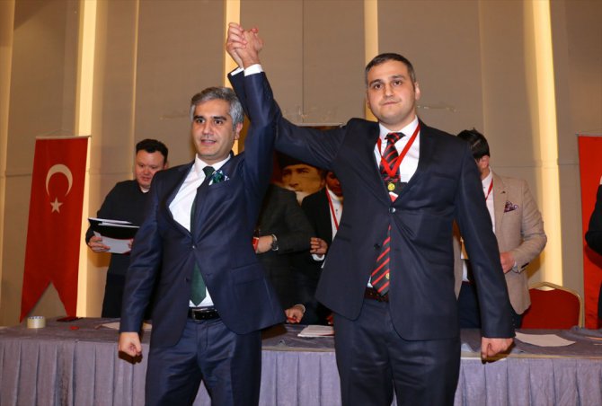 Eskişehirspor Kulübü Olağanüstü Genel Kurulunu Kaan Ay KAZANDI