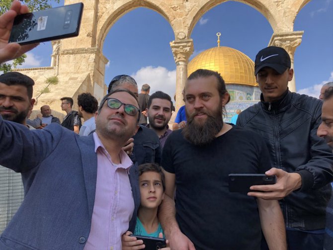 Diriliş Ertuğrul oyuncusuna Kudüs’te yoğun ilgi