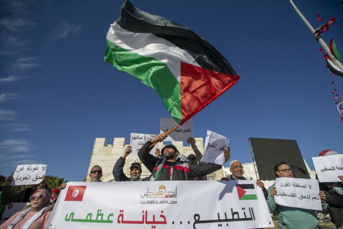 Tunus'ta ABD'nin sözde barış planı protesto edildi