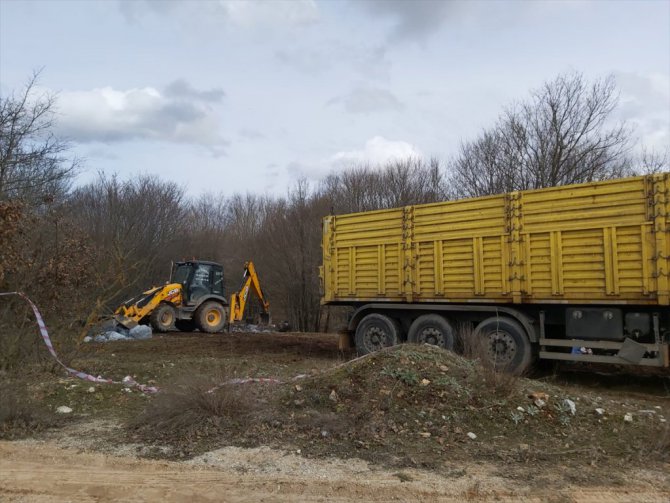 Kırklareli'nde ormanlık alana kimyasal varil atan 2 şüpheli yakalandı