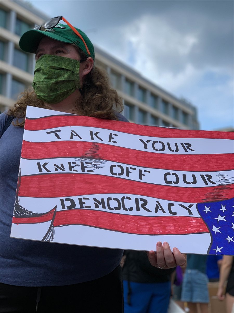 Washington DC'de binlerce kişilik Floyd protestosu