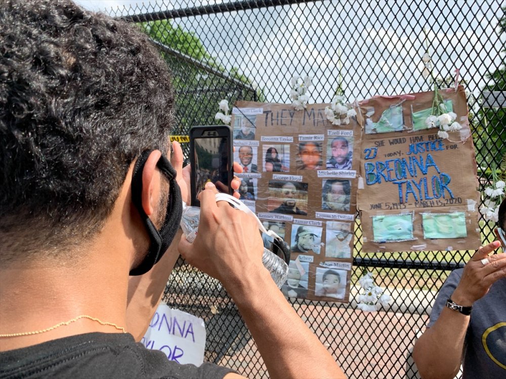 Washington DC'de binlerce kişilik Floyd protestosu