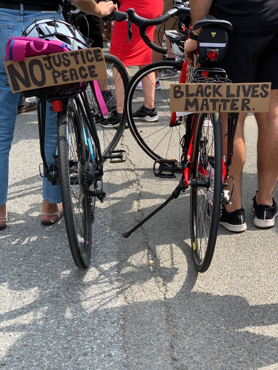 Washington DC'de binlerce kişilik Floyd protestosu