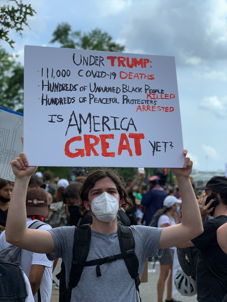 Washington DC'de binlerce kişilik Floyd protestosu