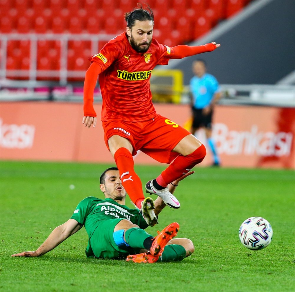 Kırklarelispor Göztepe’ye son 10 dakikada yenilerek kupadan elendi.