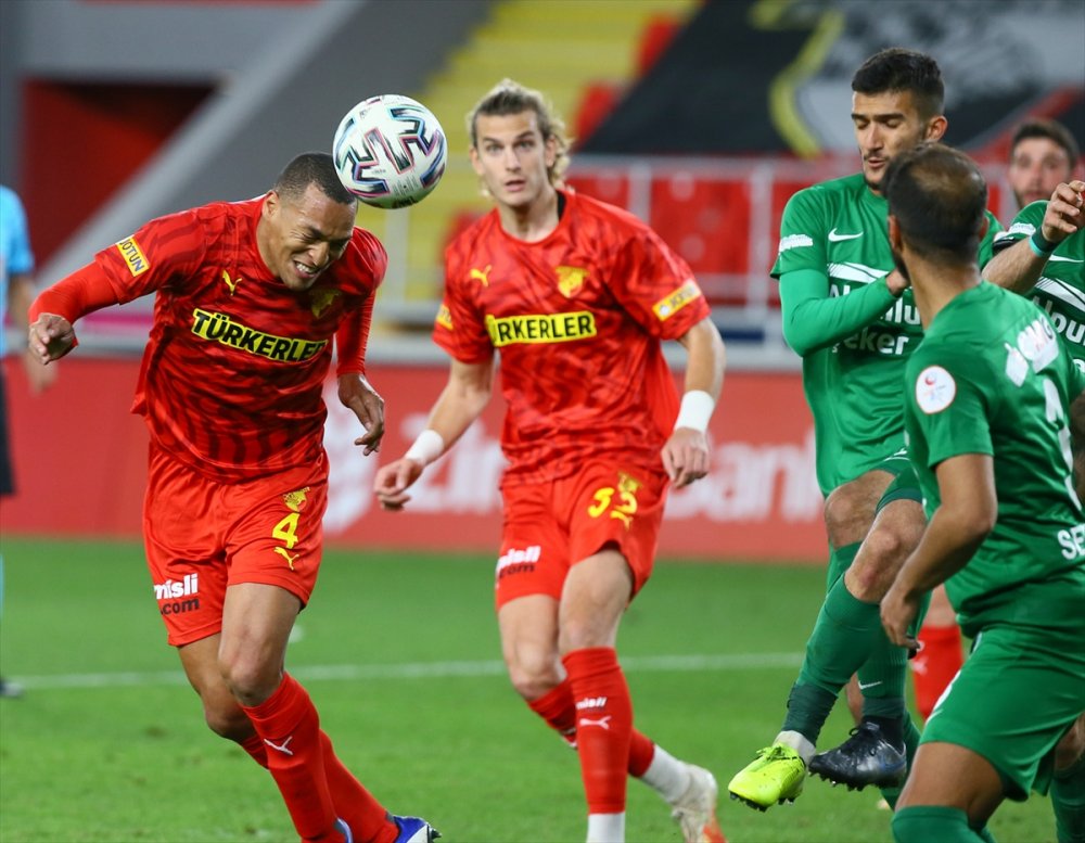 Kırklarelispor Göztepe’ye son 10 dakikada yenilerek kupadan elendi.