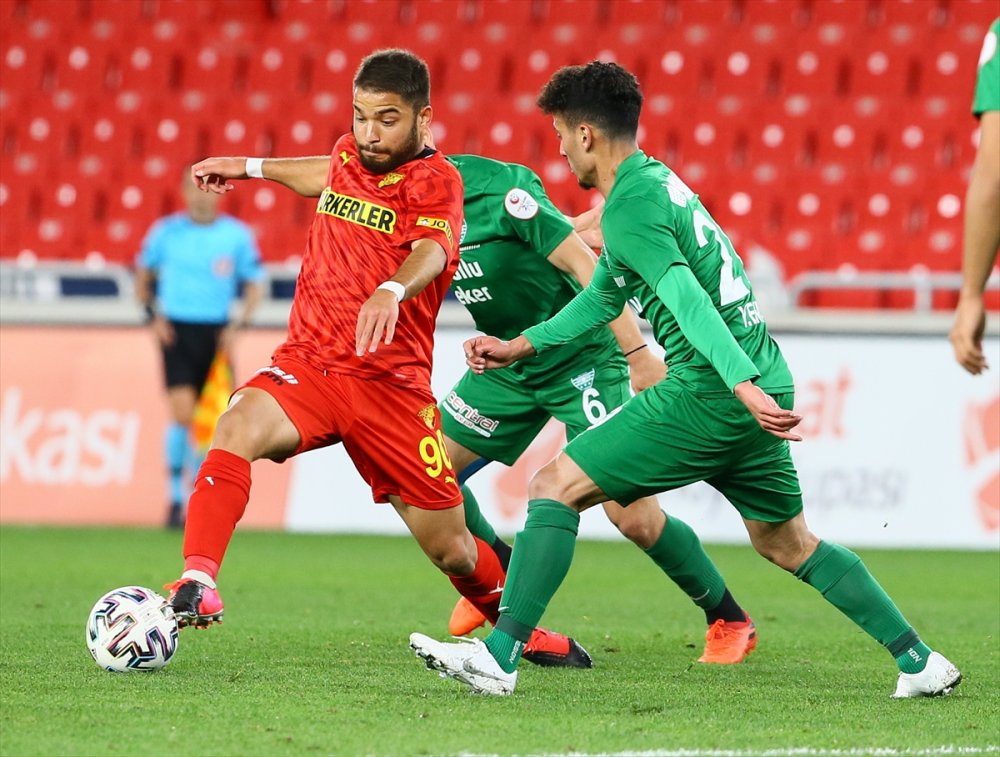 Kırklarelispor Göztepe’ye son 10 dakikada yenilerek kupadan elendi.