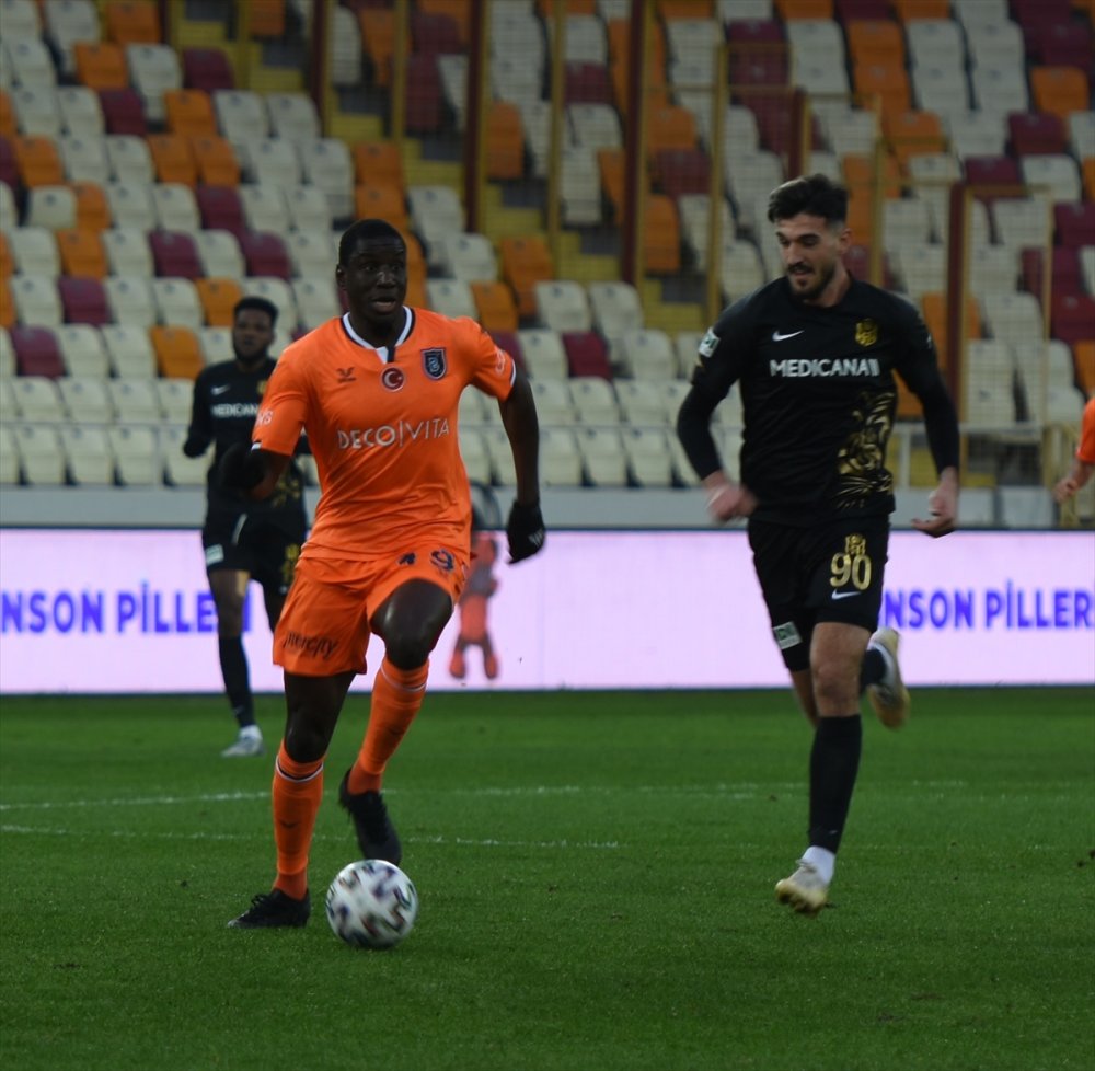 Medipol Başakşehir 1-1 Eriyor