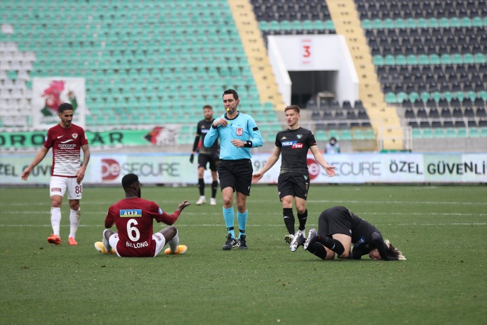DENİZLİDE KIRMIZI KART PENALTI VE HATAY’IN ZAFERİ VAR