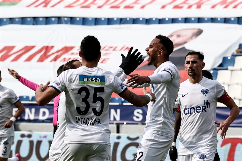 5 GOLLÜ MAÇIN GALİBİ KASIMPAŞA