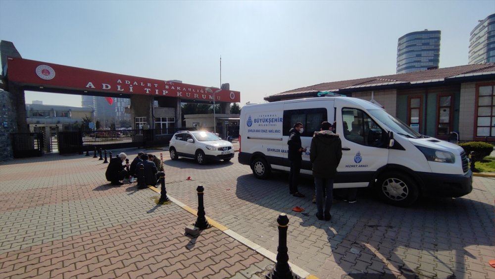 - İstanbul'da dün kaybolan 4 ve 8 yaşındaki iki kardeş, su dolu inşaat çukurunda ölü bulundu