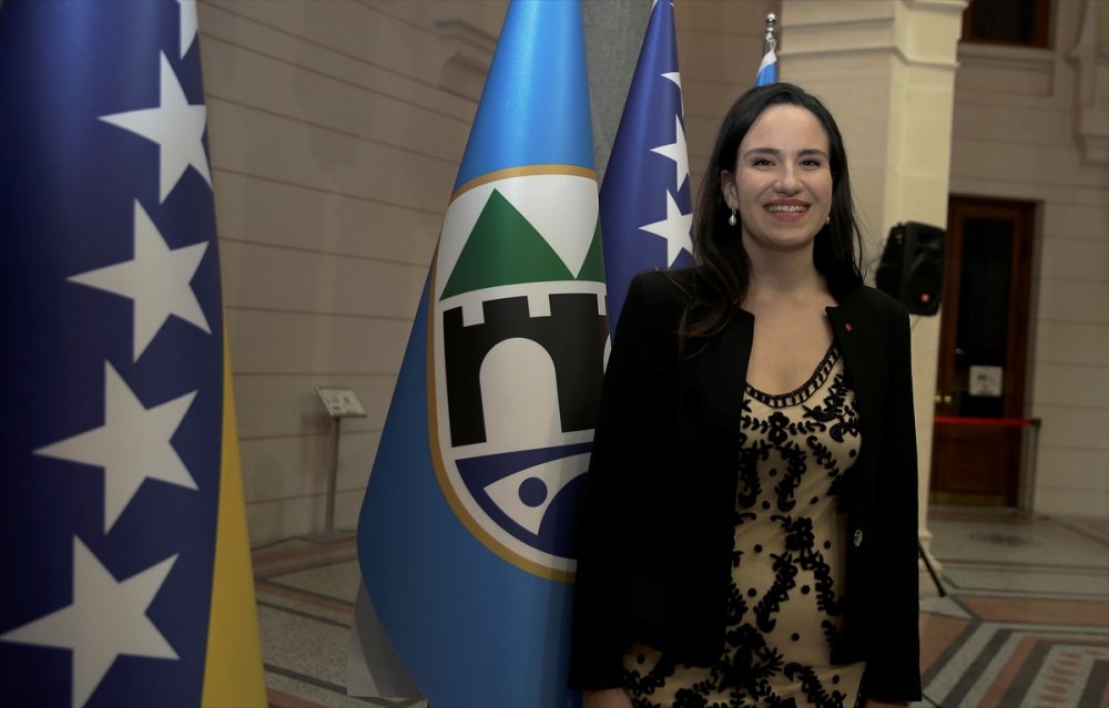 Saraybosna'nın yeni belediye başkanı Benjamina Karic oldu