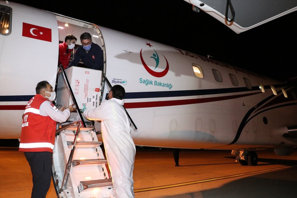 Türkiye'den KKTC'ye 40 bin doz Kovid-19 aşısı daha gönderildi