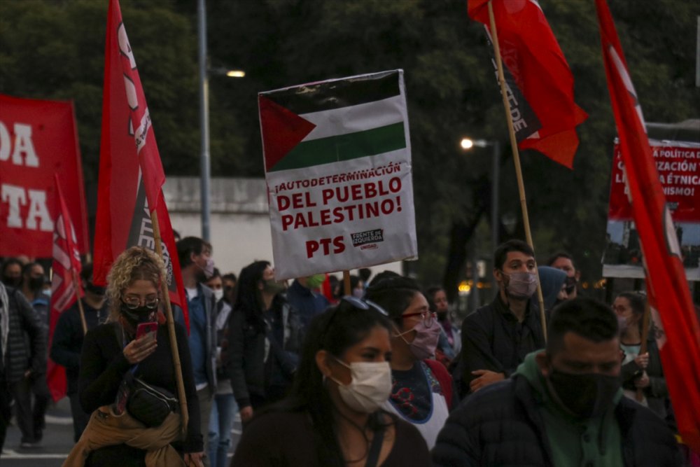 Arjantin'de "İsrail'i kınama, Filistin ile dayanışma" gösterisi düzenlendi