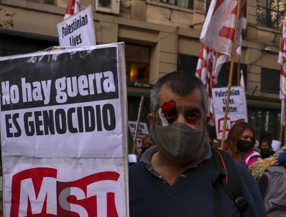 Arjantin'de "İsrail'i kınama, Filistin ile dayanışma" gösterisi düzenlendi