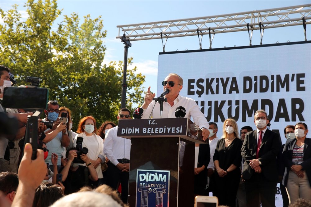 Didim Belediye Başkanı Atabay ile avukatı, bir grubun sopalı saldırısına uğradı