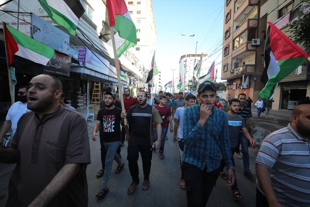 Gazze'de, aşırı sağcı Yahudilerin Doğu Kudüs'teki "Bayrak Yürüyüşü" protesto edildi