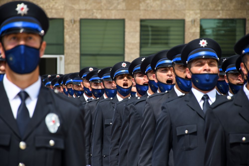 Adana'da polis adaylarının mezuniyet heyecanı