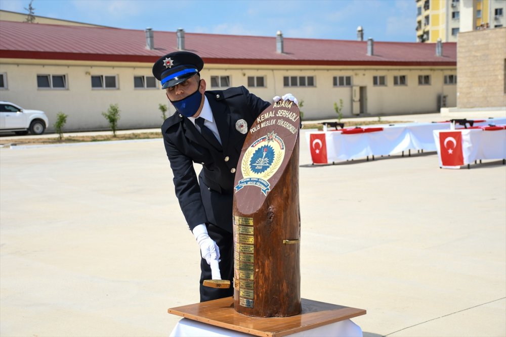 Adana'da polis adaylarının mezuniyet heyecanı