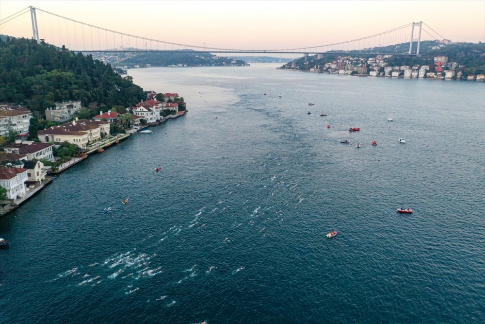 İstanbul Oral B Boğaziçi Triatlonu sona erdi