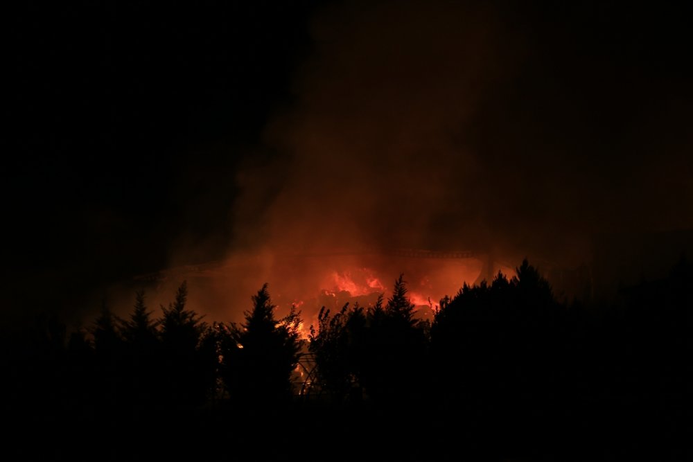 Kırklareli'nde hayvan çiftliğinde çıkan yangın kontrol altına alındı