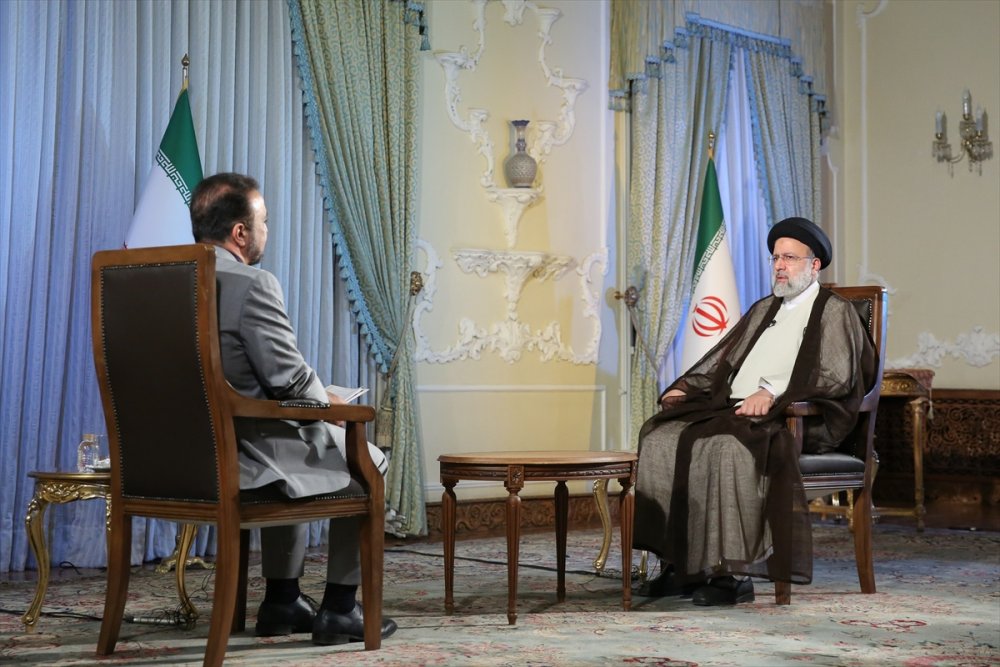 İran Cumhurbaşkanı Reisi, ABD'nin ciddiyet göstergesi olarak yaptırımları kaldırmasını istedi