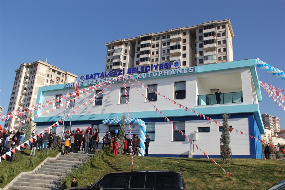 Malatya'da Ahmet Kekeç Kütüphanesi'nin açılışı yapıldı
