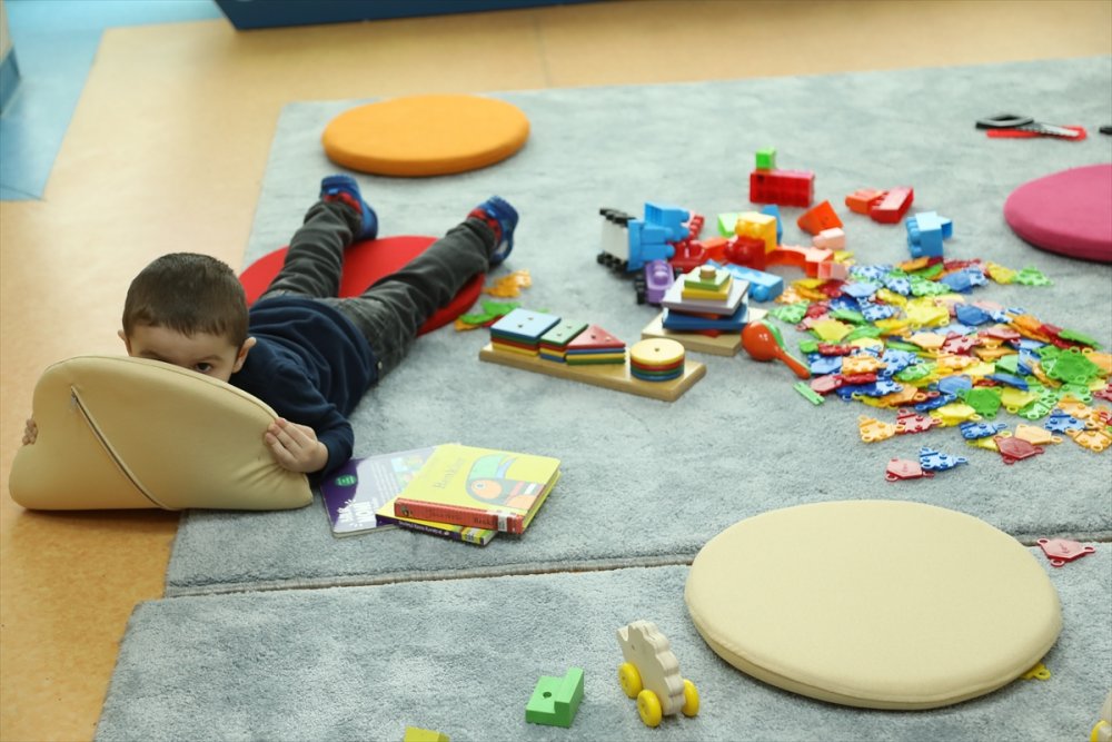 Bu kütüphanede çocuklar keyifli ve verimli zaman geçiriyor