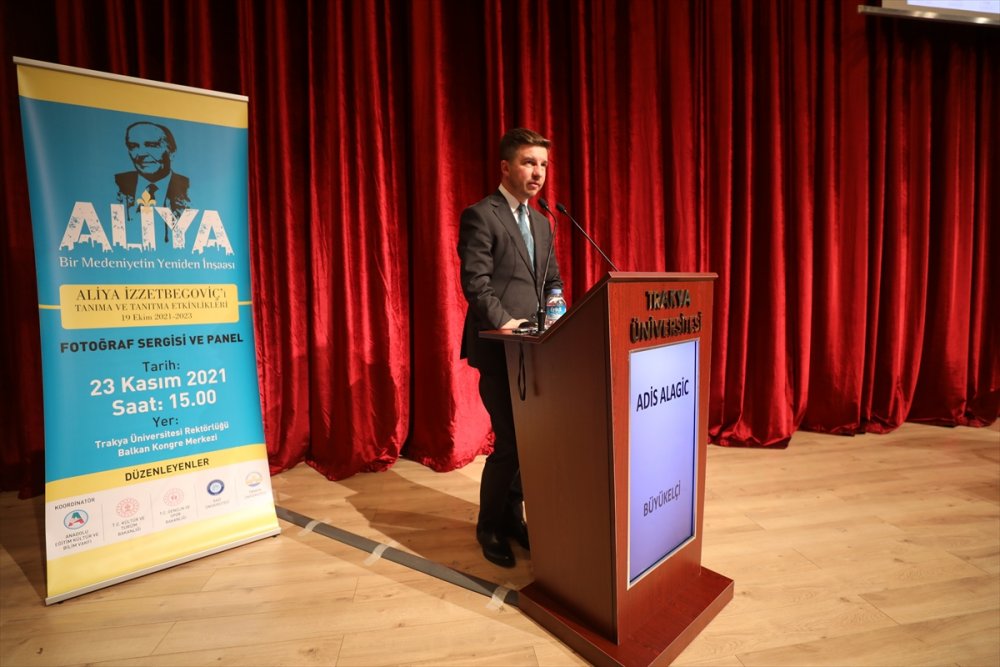 Aliya İzetbegoviç Edirne'de düzenlenen panelle anıldı