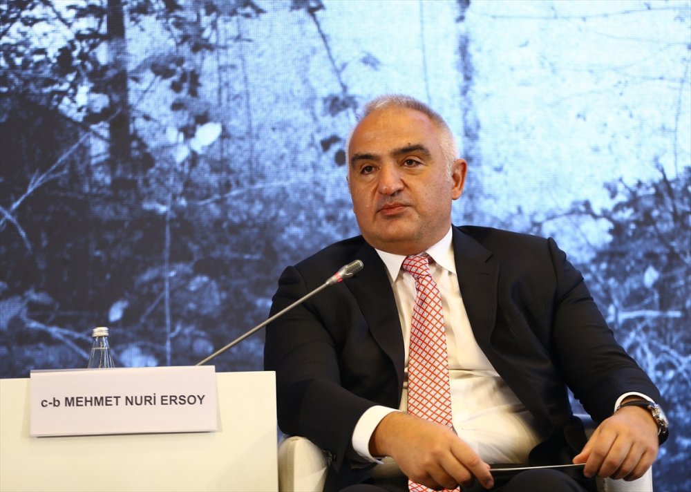 Kültür ve Turizm Bakanı Ersoy: "(Karabağ'da) taş üstüne taş koymaya hazırız"