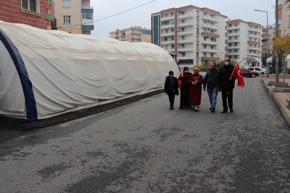 Diyarbakır annelerinin oturma eylemine bir aile daha katıldı