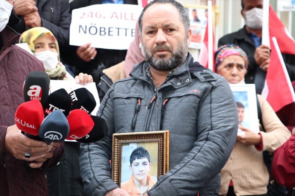 Diyarbakır annelerinin oturma eylemine bir aile daha katıldı