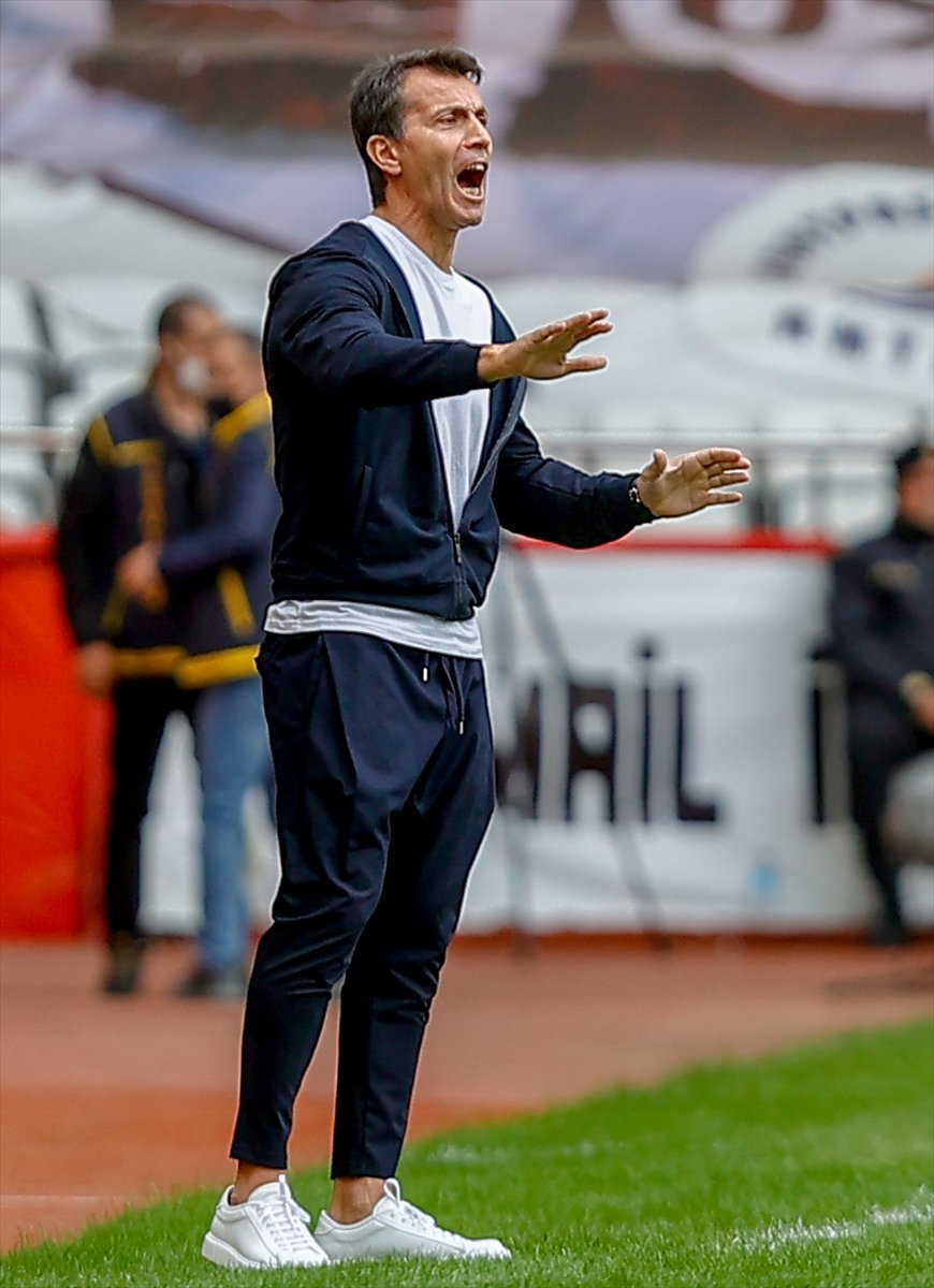 Derbiyi Antalyaspor Kazandı 3-0