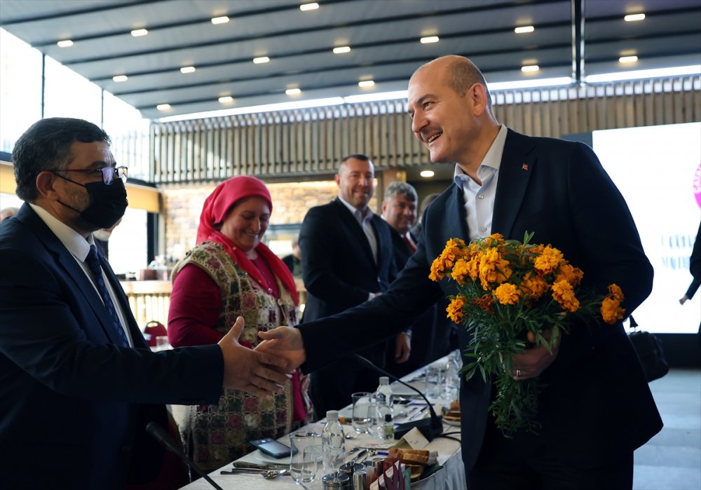 İçişleri Bakanı Süleyman Soylu Çatalca'da muhtarlarla buluştu