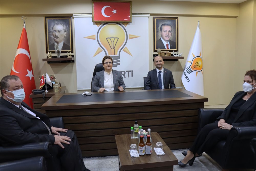 Aile ve Sosyal Hizmetler Bakanı Yanık, Kilis'te ziyaretlerde bulundu