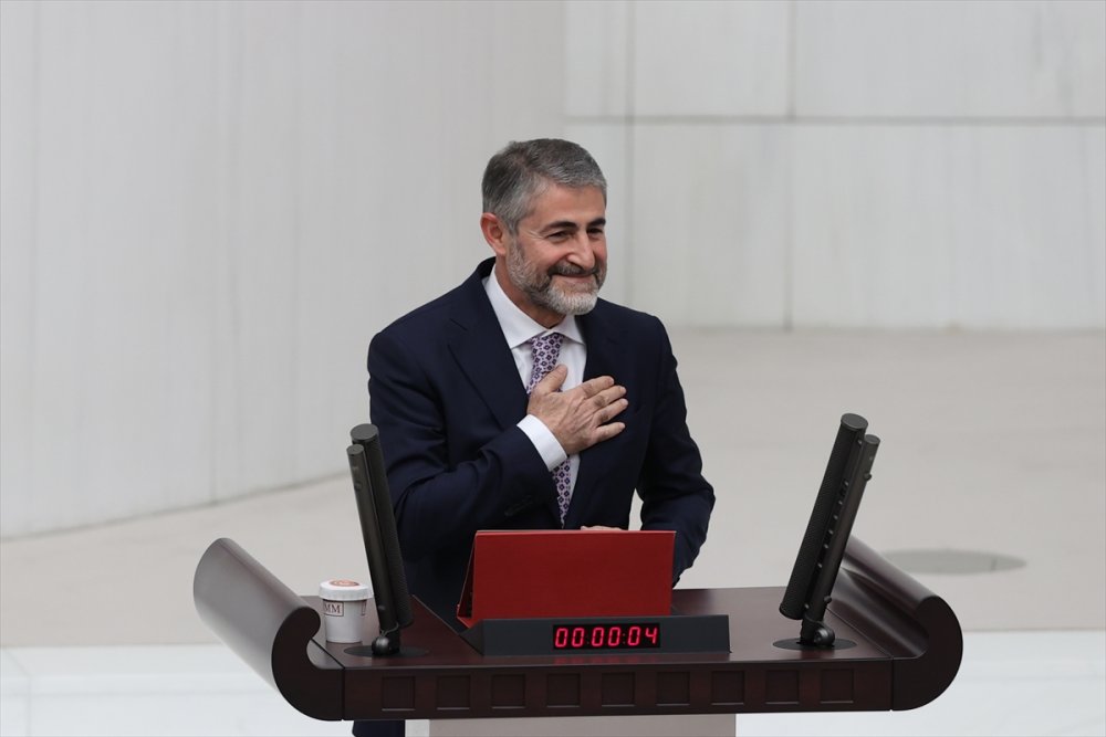 Hazine ve Maliye Bakanı Nureddin Nebati TBMM'de yemin etti