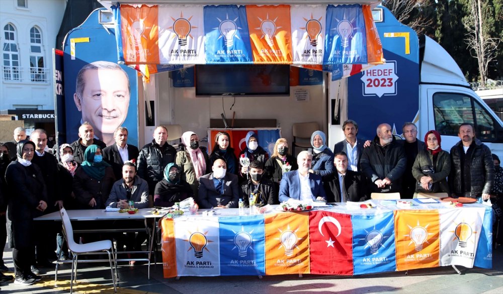 AK Parti İstanbul İl Başkanı Kabaktepe, partide görevli engelli bireylerle bir araya geldi: